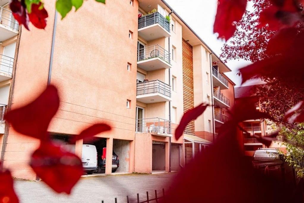 Lourde Center Apartment 3 Bed With Parking Лурд Экстерьер фото