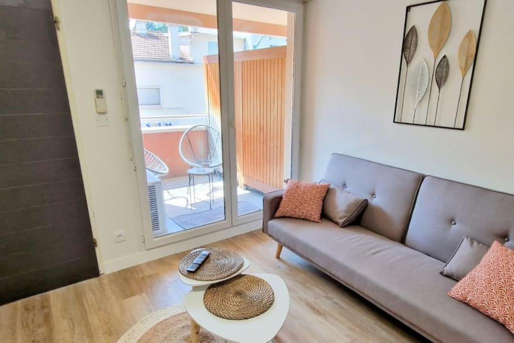 Lourde Center Apartment 3 Bed With Parking Лурд Экстерьер фото